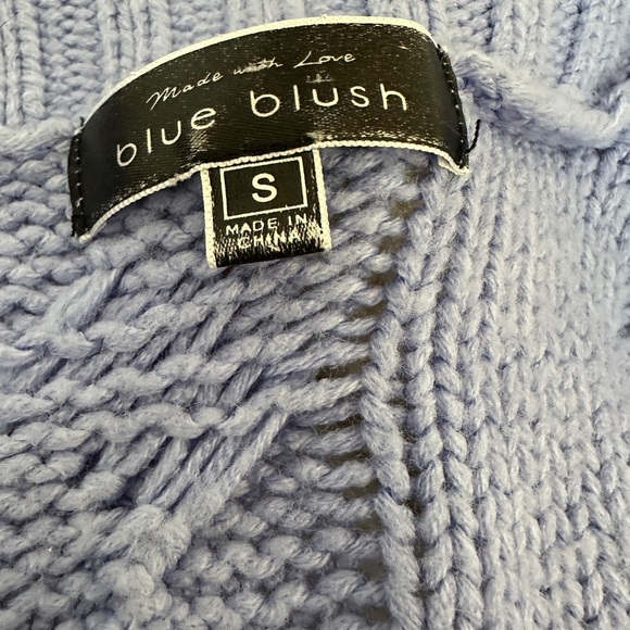 Blue BlushV-Neck Ombré Sweater - Picture 3 of 5